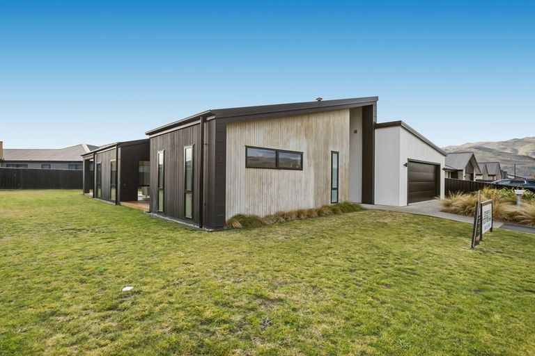 Photo of property in 4 Smitham Drive, Cromwell, 9310