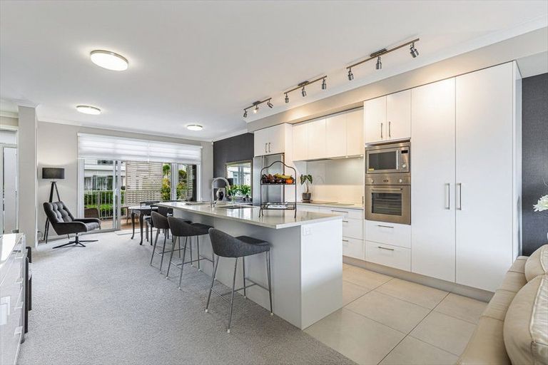 Photo of property in 130 Landmark Terrace, Orewa, 0931