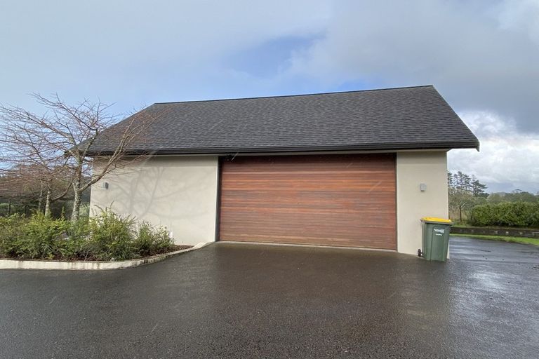 Photo of property in 127 Trigg Road, Kumeu, 0891