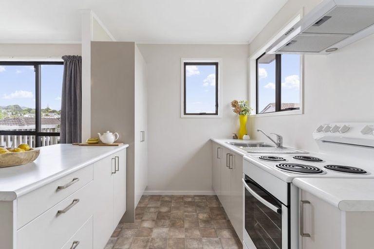 Photo of property in 1/67 Sunvue Road, Glen Eden, Auckland, 0602