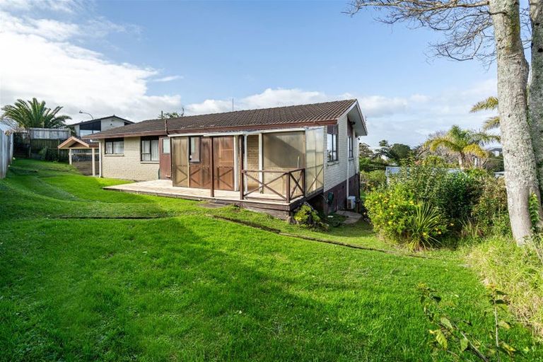 Photo of property in 1/43 Watea Road, Torbay, Auckland, 0630