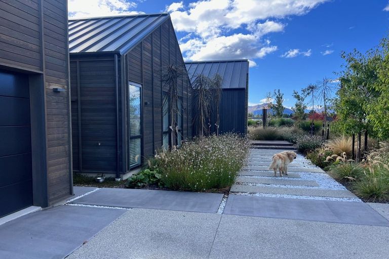 Photo of property in 10 Mccaw Mews, Wanaka, 9305
