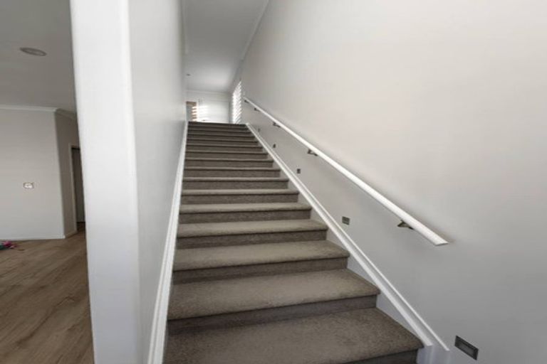 Photo of property in 26 Ian Morrison Road, Hobsonville, Auckland, 0616