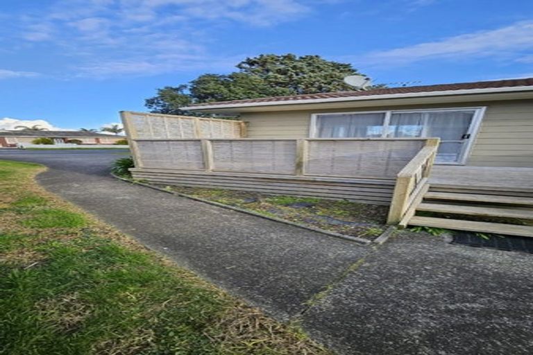 Photo of property in 96 Hutchinsons Road, Bucklands Beach, Auckland, 2014