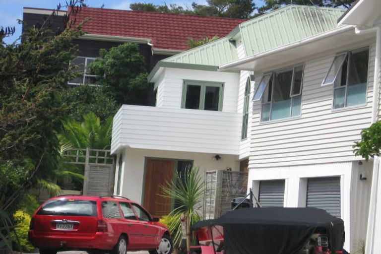 Photo of property in 2/5 Kathleen Street, Totara Vale, Auckland, 0627