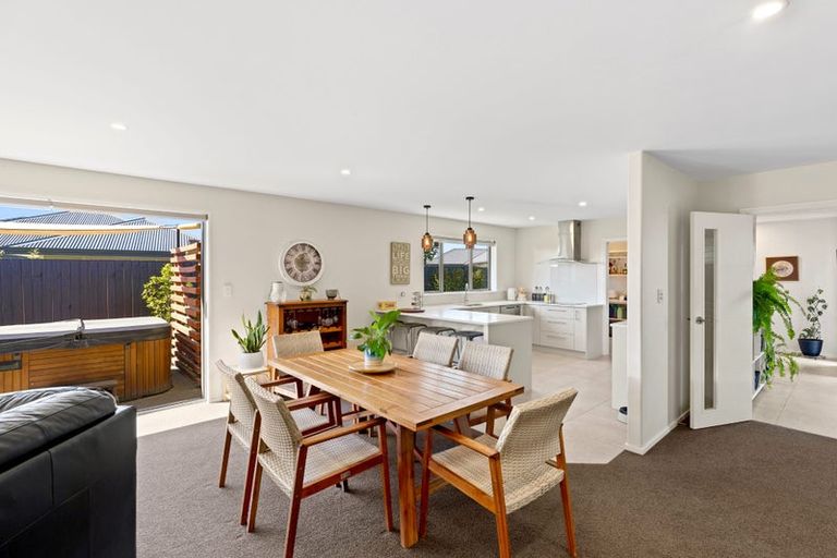 Photo of property in 50 Burnham School Road, Rolleston, 7614