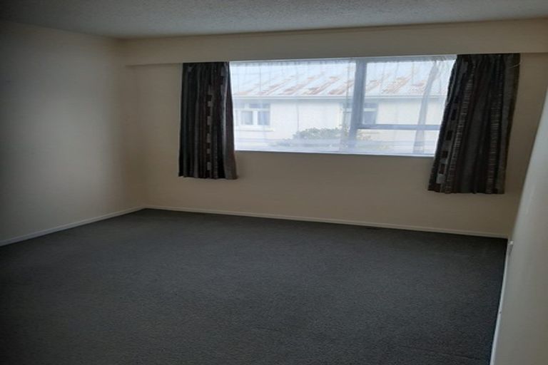 Photo of property in 5 Hawker Street, Mount Victoria, Wellington, 6011