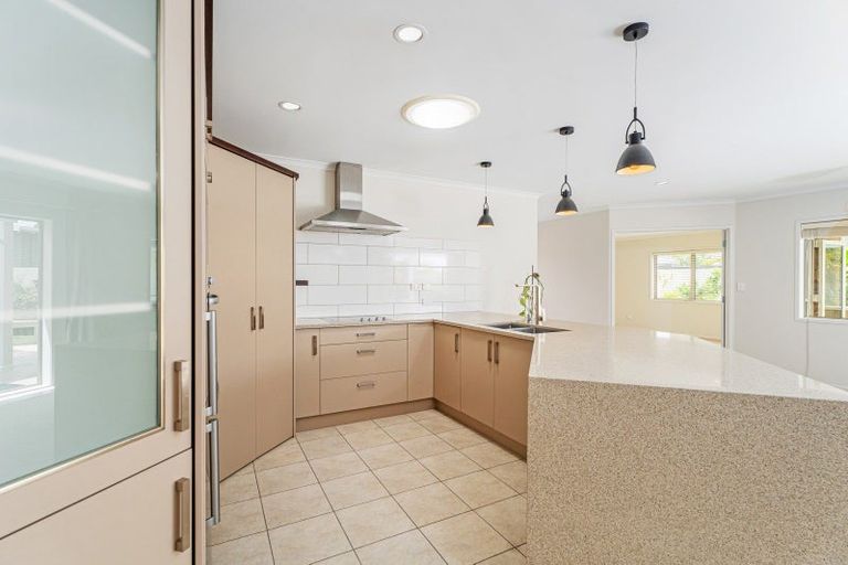 Photo of property in 20 Waitotara Way, Whitianga, 3510