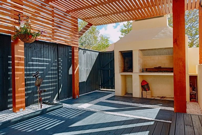 Photo of property in 11 Parkwood Crescent, Gulf Harbour, Whangaparaoa, 0930