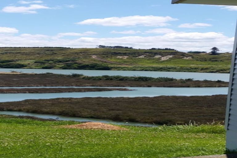 Photo of property in 2 Cambridge Street, Patea, 4520