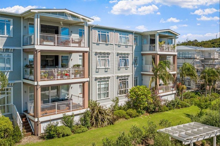 Photo of property in 78 Panorama Heights, Orewa, 0931