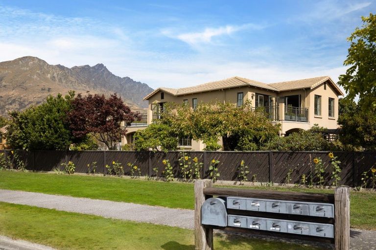 Photo of property in 17 Portree Drive, Lower Shotover, Queenstown, 9371