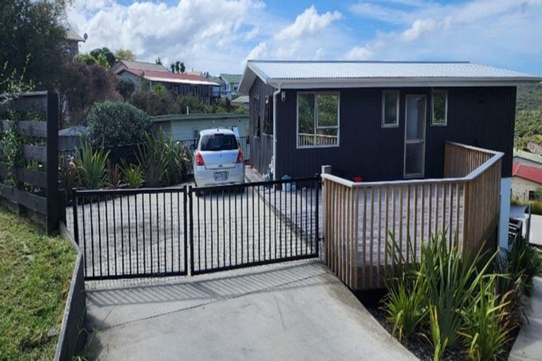 Photo of property in 22 Everard Avenue, Army Bay, Whangaparaoa, 0930