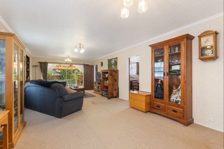Photo of property in 40 Kimberley Grove, Westbrook, Palmerston North, 4412