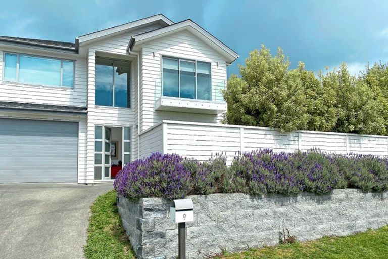 Photo of property in 9 Ruth Craig Place, Stanmore Bay, Whangaparaoa, 0932