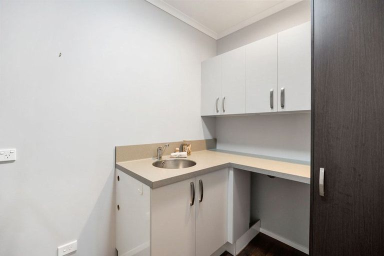 Photo of property in 14 Robieson Street, Roseneath, Wellington, 6011