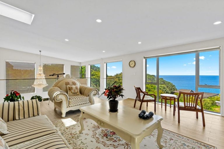 Photo of property in 126-128 Lax Crescent, Leigh, 0985