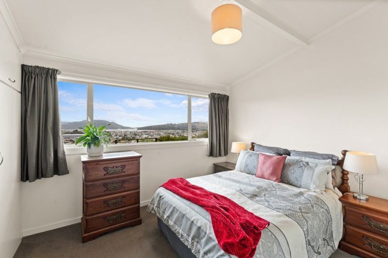 Photo of property in 54 Easther Crescent, Kew, Dunedin, 9012