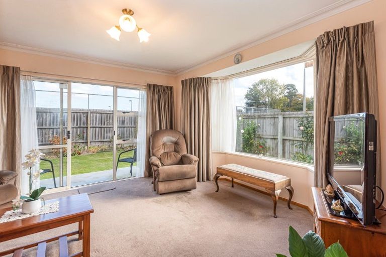 Photo of property in 41a Sawyers Arms Road, Northcote, Christchurch, 8052