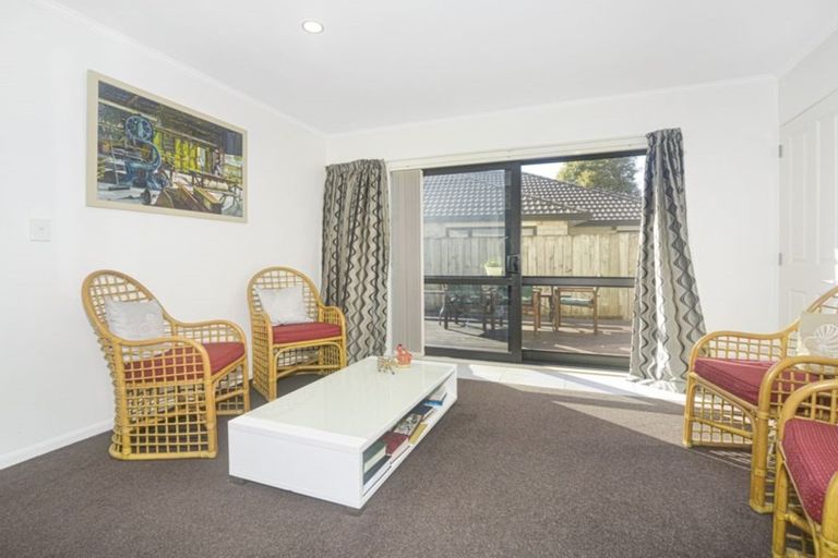 Photo of property in 3 Mclaren Place, Otaki, 5512