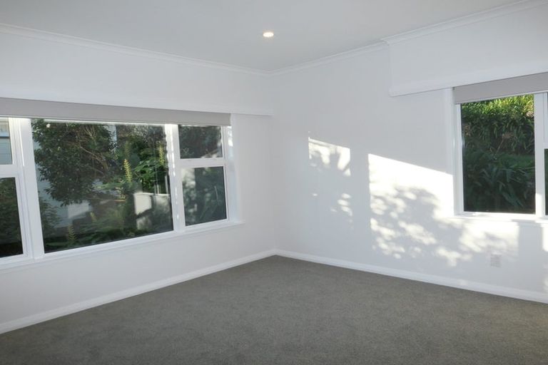 Photo of property in 14 Hillcrest Road, Raumati South, Paraparaumu, 5032