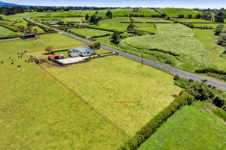 Photo of property in 198 Beaconsfield Road, Midhirst, Stratford, 4394