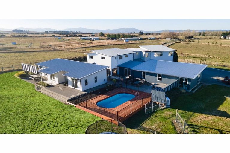 Photo of property in 175 Kennedys Hill Road, Cust, Rangiora, 7471