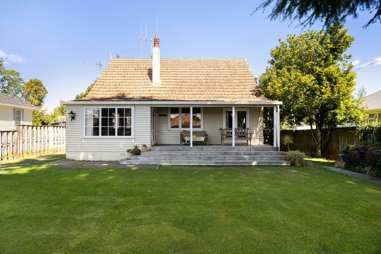 Photo of property in 74 Alfred Street, Fairfield, Hamilton, 3214