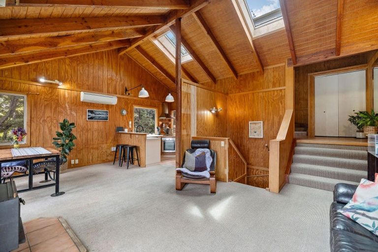 Photo of property in 32b Mackinnon Terrace, Sunshine Bay, Queenstown, 9300