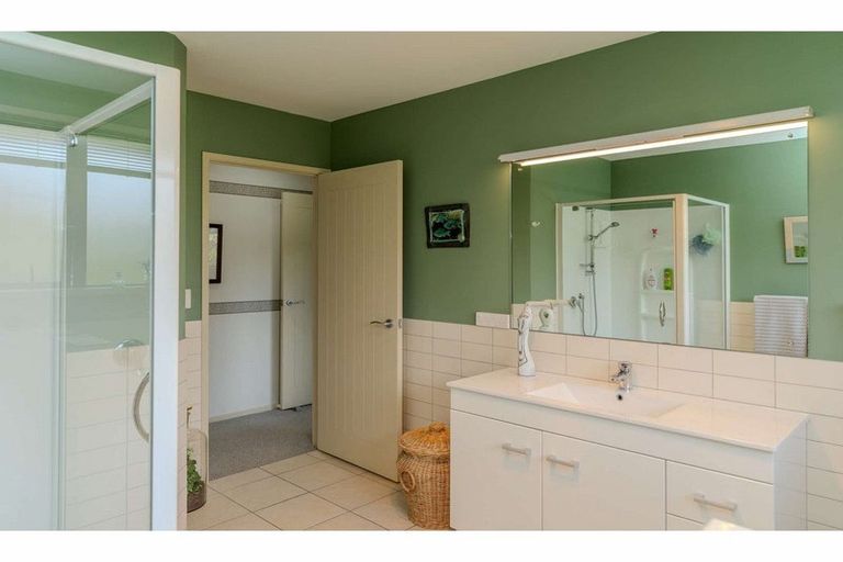 Photo of property in 21d Shepherd Road, Kerikeri, 0230