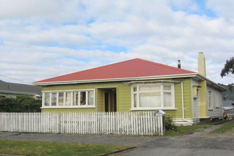 Photo of property in 35 Doyle Street, Blaketown, Greymouth, 7805