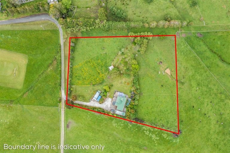 Photo of property in 34 Naumai Road, Tauhoa, Warkworth, 0984