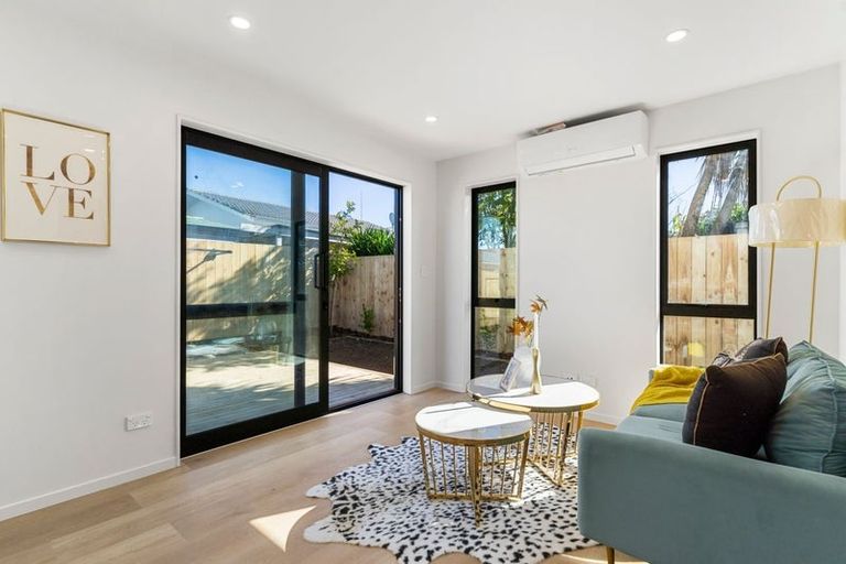 Photo of property in 52a Border Road, Henderson, Auckland, 0612