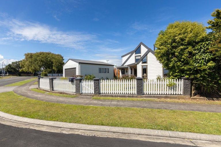 Photo of property in 3 Ngarue Place, Waitara, 4320