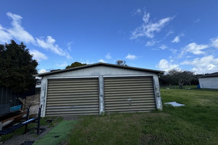 Photo of property in 54 Muir Avenue, Mangere Bridge, Auckland, 2022