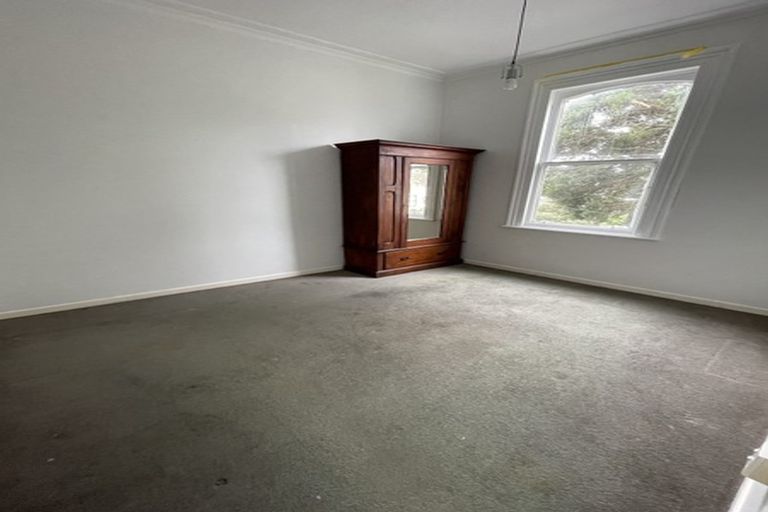 Photo of property in 28 Macdonald Crescent, Te Aro, Wellington, 6011