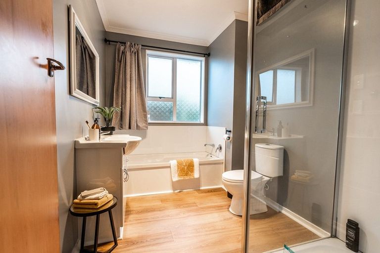 Photo of property in 37 Waterford Drive, Winton, 9720