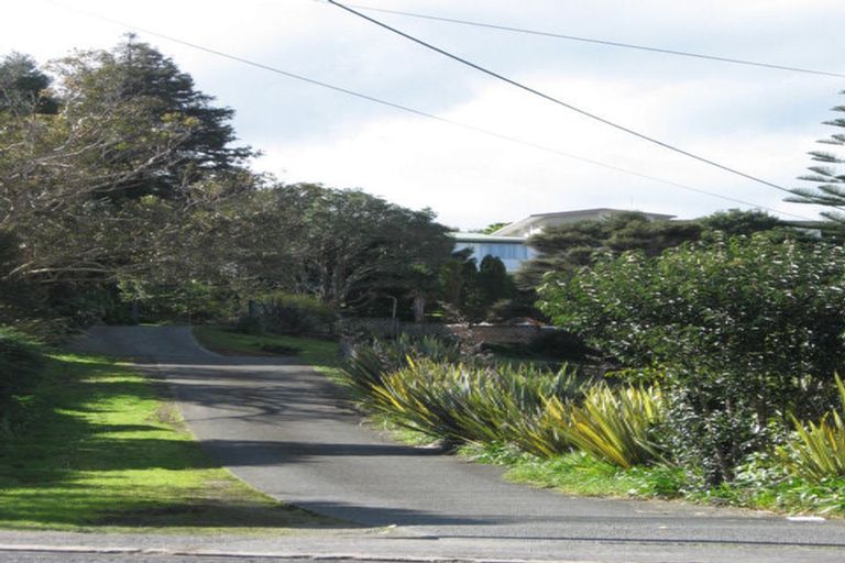 Photo of property in 40 Memorial Drive, Parahaki, Whangarei, 0112