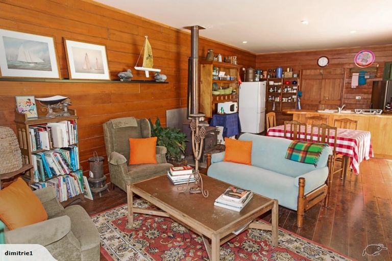 Photo of property in 6 Marriner Street, Kohukohu, 0491