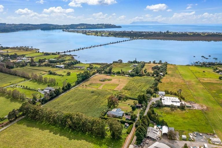 Photo of property in 71 Jones Road, Tawharanui Peninsula, Warkworth, 0986