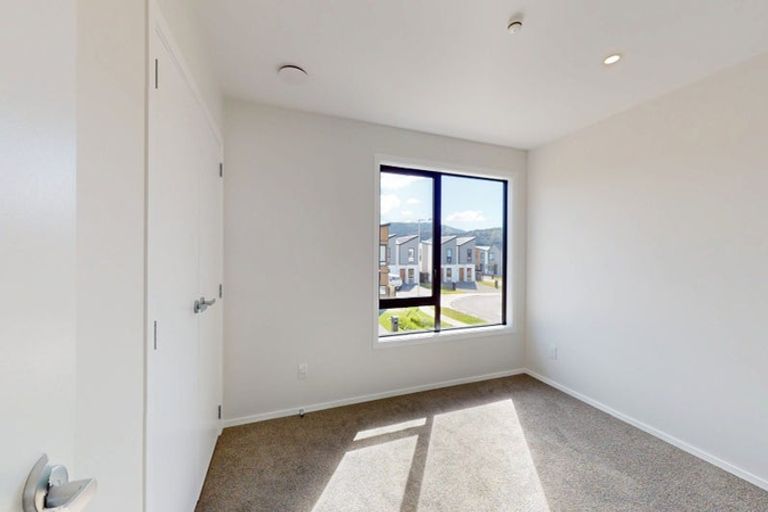 Photo of property in 7 Teak Street, Wallaceville, 5018