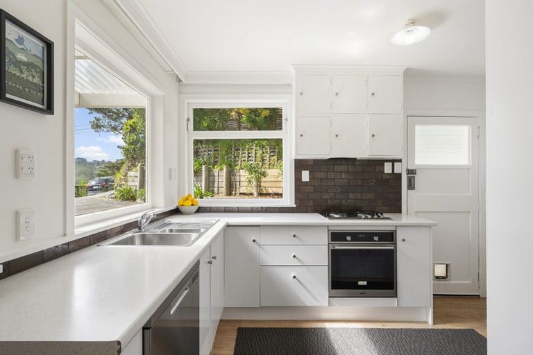 Photo of property in 43a Nevay Road, Miramar, Wellington, 6022