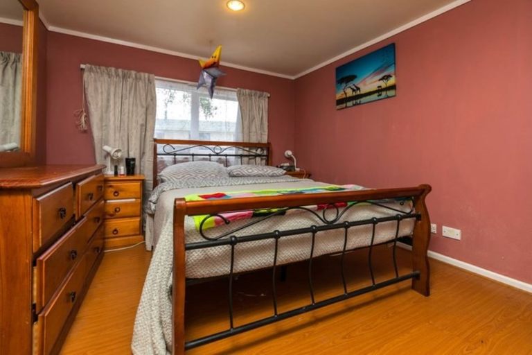 Photo of property in 5 Burndale Terrace, Manurewa, Auckland, 2102