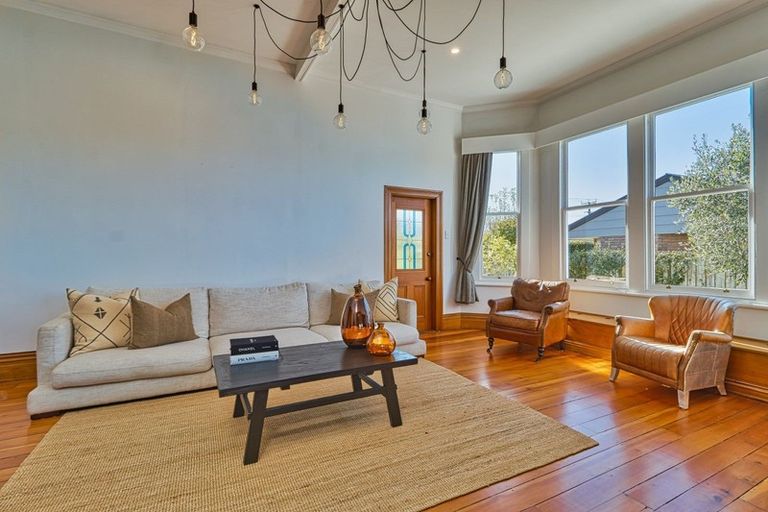 Photo of property in 49 Te Aute Road, Havelock North, 4130