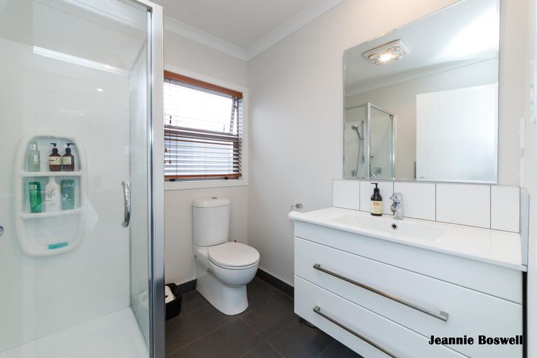 Photo of property in 7 Morocco Terrace, Kelvin Grove, Palmerston North, 4414