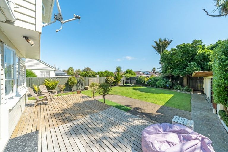 Photo of property in 12 Freyberg Street, Waterloo, Lower Hutt, 5011