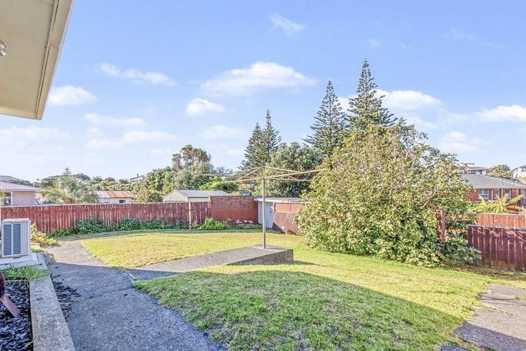 Photo of property in 74a Matai Street, Castlecliff, Whanganui, 4501