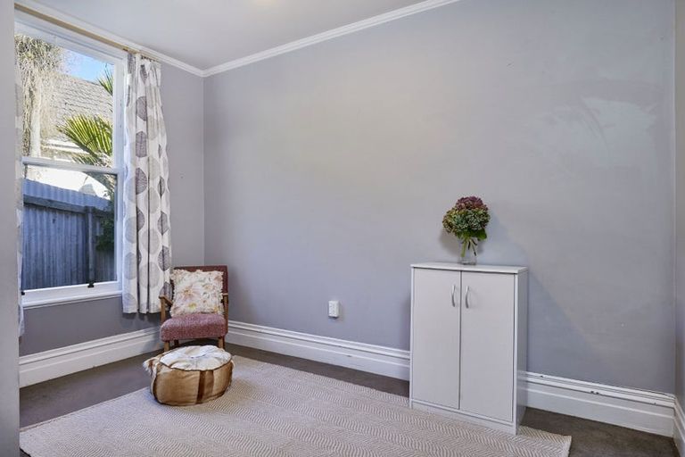 Photo of property in 125 Wellington Street, Picton, 7220