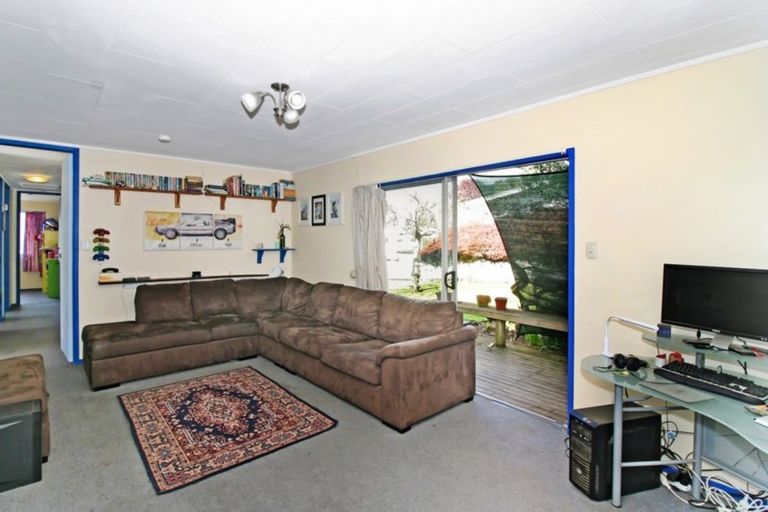 Photo of property in 4 Benbow Place, Westown, New Plymouth, 4310