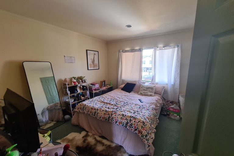 Photo of property in 14 Arrowsmith Drive, Clover Park, Auckland, 2019